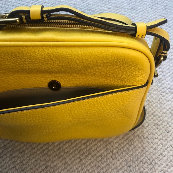 J Crew NWT 100% leather crossbody bag yellow - Picture 12 of 12